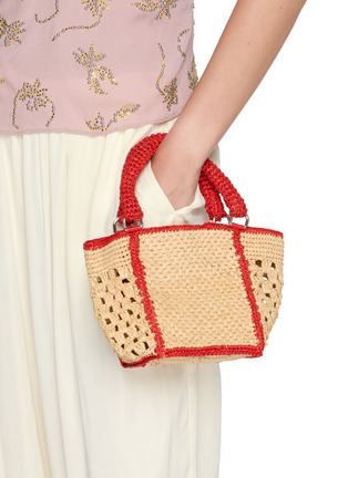 模特儿示范图 - 点击放大 - LIMAIA - Nivo Raffia Tote Bag