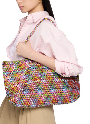 模特儿示范图 - 点击放大 - DRAGON DIFFUSION - Octo Knotted Goat Leather Tote Bag