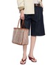 模特儿示范图 - 点击放大 - DRAGON DIFFUSION - Handwoven Striped Buffalo Calf Leather Basket Tote Bag