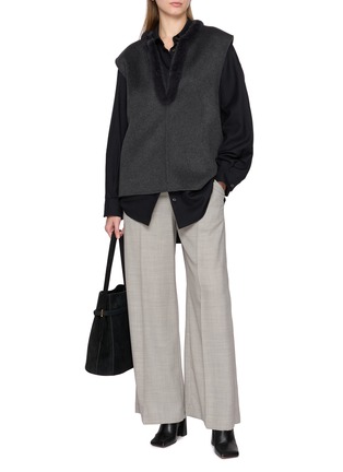 模特儿示范图 - 点击放大 - KRUF - Mink Fur Trim Wool Alpaca Vest