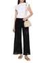 模特儿示范图 - 点击放大 - PEPA POMBO - Caua Floral Embroidered Pants