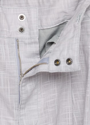  - J∞QUALITY  - Buckled Side Strap Pleated Shorts