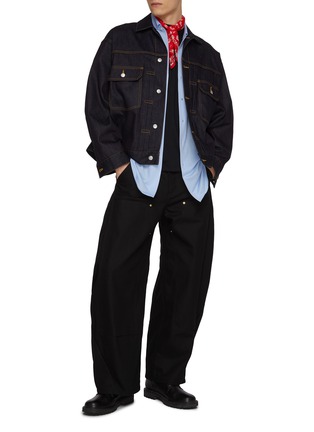 模特儿示范图 - 点击放大 - J∞QUALITY  - Sleeveless Crewneck T-Shirt