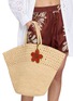 模特儿示范图 - 点击放大 - LIMAIA - Lys Raffia Bag Charm