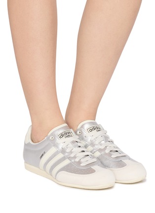 模特儿示范图 - 点击放大 - ADIDAS - Japan Changle Women's Sneakers