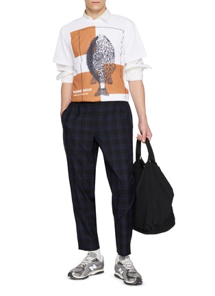 模特儿示范图 - 点击放大 - COMME DES GARÇONS HOMME DEUX - Puffer Fish Print T-Shirt