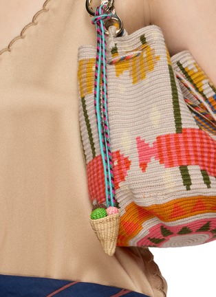 正面 -点击放大 - GUANABANA - Iraca Bag Charm