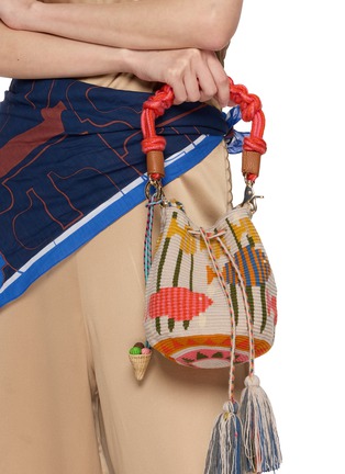 模特儿示范图 - 点击放大 - GUANABANA - Iraca Bag Charm