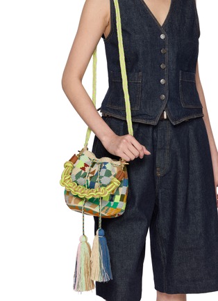 模特儿示范图 - 点击放大 - GUANABANA - Macramé Crossbody Bag