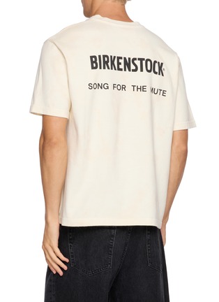 背面 - 点击放大 - SONG FOR THE MUTE - X Birkenstock The Artist T-Shirt