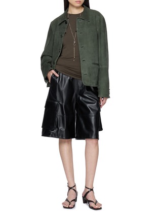 模特儿示范图 - 点击放大 - TONYWACK - 皮革工装五分裤