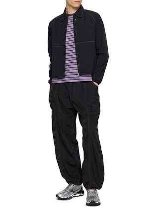 模特儿示范图 - 点击放大 - UNNA - Run Wild Long Sleeve Contrast Stitch Technical Shirt