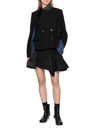 模特儿示范图 - 点击放大 - SACAI - Hybrid Fabric Mix Flared Cotton Mini Skirt