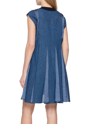 背面 - 点击放大 - SACAI - Denim Knit Panelled Dress