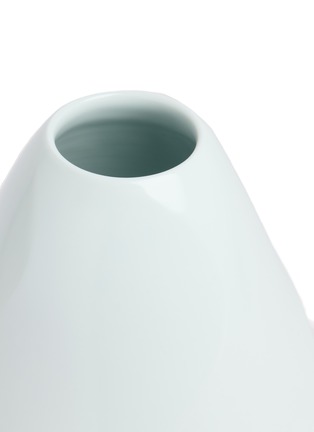 细节 –点击放大 - ROBERT YELLIN - Celadon White Vase