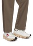 模特儿示范图 - 点击放大 - ON - Cloudmonster Void Low Top Men's Sneakers