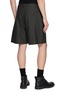 背面 - 点击放大 - TECLOR - Textured Tailored Shorts
