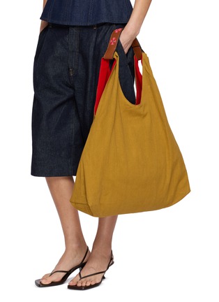模特儿示范图 - 点击放大 - MY BOB - Tiki Cotton Tote Bag
