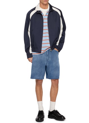 模特儿示范图 - 点击放大 - SOLID HOMME - Elasticated Waistband Washed Denim Shorts