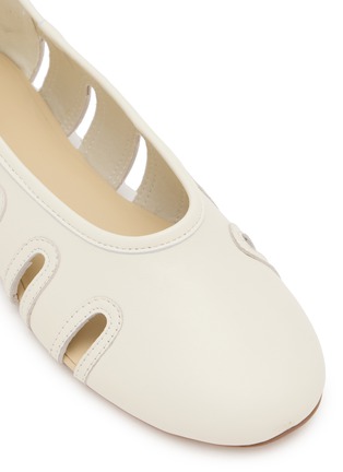 细节 - 点击放大 - PEDDER RED - REMI 镂空皮革芭蕾舞平底鞋