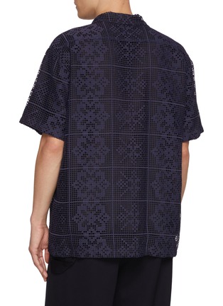 背面 - 点击放大 - TOGA VIRILIS - Short Sleeve Embroidered Floral Outline Shirt