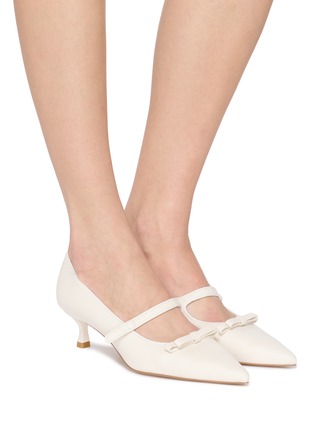 模特儿示范图 - 点击放大 - PEDDER RED - 46 LUNA 皮革尖头中跟鞋