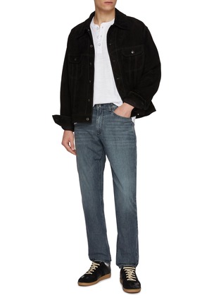 模特儿示范图 - 点击放大 - RAG & BONE - FIT 3 直筒牛仔裤