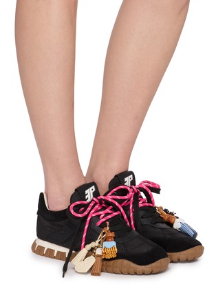 模特儿示范图 - 点击放大 - 3P - Douplo Women's Sneakers