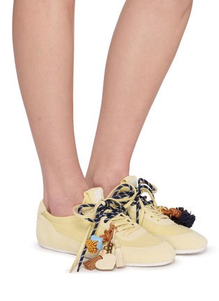 模特儿示范图 - 点击放大 - 3P - Charms Ballet Women's Sneakers