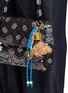 正面 -点击放大 - MINIME PARIS - Croissant Bag Charm