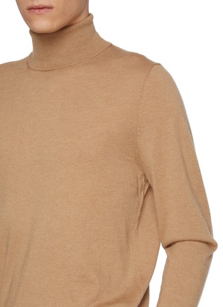  - DREYDEN - Turtleneck Knit Sweater