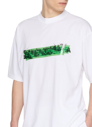  - BALENCIAGA - Messy Spray Logo Graphic T-Shirt