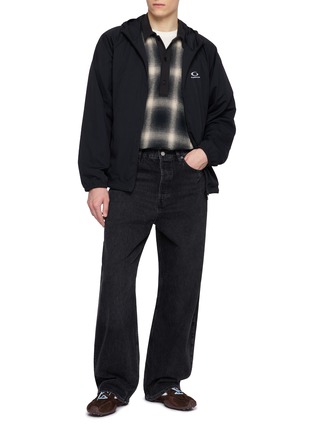 模特儿示范图 - 点击放大 - BALENCIAGA - Tonal Piping Windbreaker Jacket