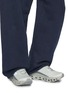 模特儿示范图 - 点击放大 - ON - Cloudmonster Void Men's Sneakers