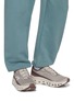 模特儿示范图 - 点击放大 - ON - Cloudmonster Void Men's Sneakers