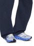 模特儿示范图 - 点击放大 - ON - Cloudsurfer Next Women's Sneakers