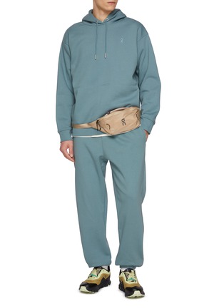 模特儿示范图 - 点击放大 - ON - Club Collective Cotton Blend Pants