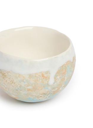 细节 –点击放大 - ARTIFACTT - Akari Karugane Tea Cup — Peach/Green