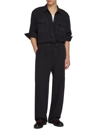 模特儿示范图 - 点击放大 - STUDIO NICHOLSON - 翻盖口袋衬衫