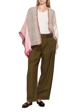 模特儿示范图 - 点击放大 - WEHVE - Bella Sienna Blush Textured Knit Cardigan