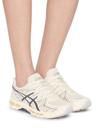 模特儿示范图 - 点击放大 - ASICS - Gel-Kayano 20 Unisex Sneakers