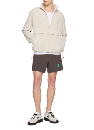 模特儿示范图 - 点击放大 - DISTRICT VISION - Panelled Training Singlet