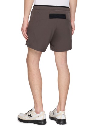 背面 - 点击放大 - DISTRICT VISION - Performance Training Shorts 7"