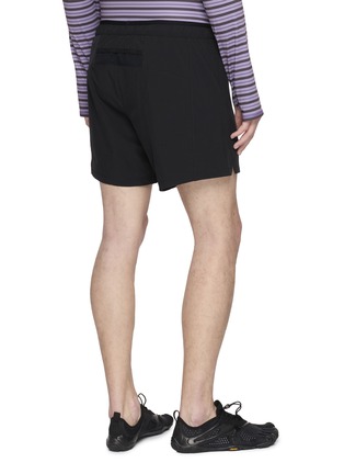 背面 - 点击放大 - DISTRICT VISION - Performance Training Shorts 7"