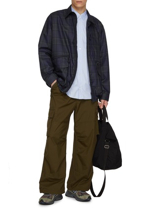 模特儿示范图 - 点击放大 - COMME DES GARÇONS HOMME - Contrast Sleeve Cotton Shirt