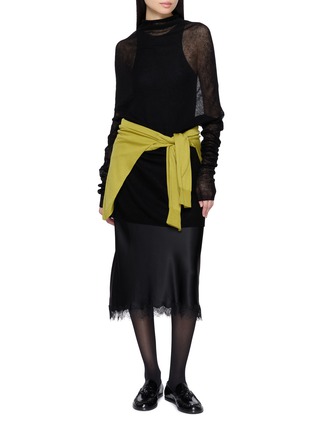 模特儿示范图 - 点击放大 - R2W - Lago Turtleneck Wool Knit Top