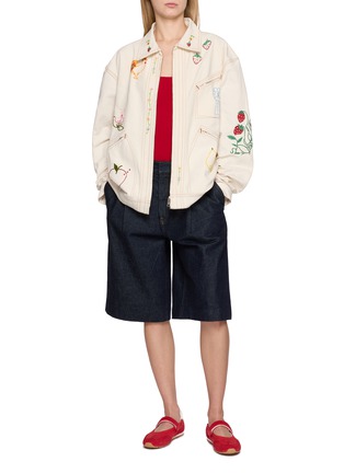 模特儿示范图 - 点击放大 - STORY MFG - Hand Embroidered Jacket