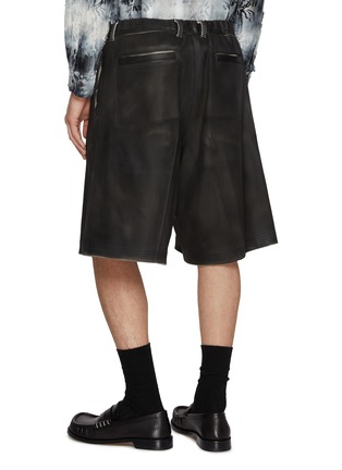 背面 - 点击放大 - TAAKK - Pleated Track Shorts