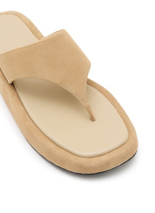 细节 - 点击放大 - SALONDEJU - Pboy Platform Suede Thong Sandals