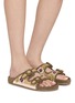 模特儿示范图 - 点击放大 - BAZISZT - Floral Embroidered Suede Leather Sandals